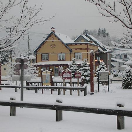 Auberge Le Voyageur Mont-Tremblant Bagian luar foto
