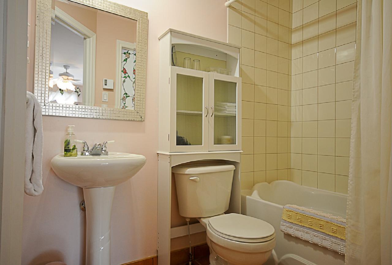 Auberge Le Voyageur Mont-Tremblant Bagian luar foto