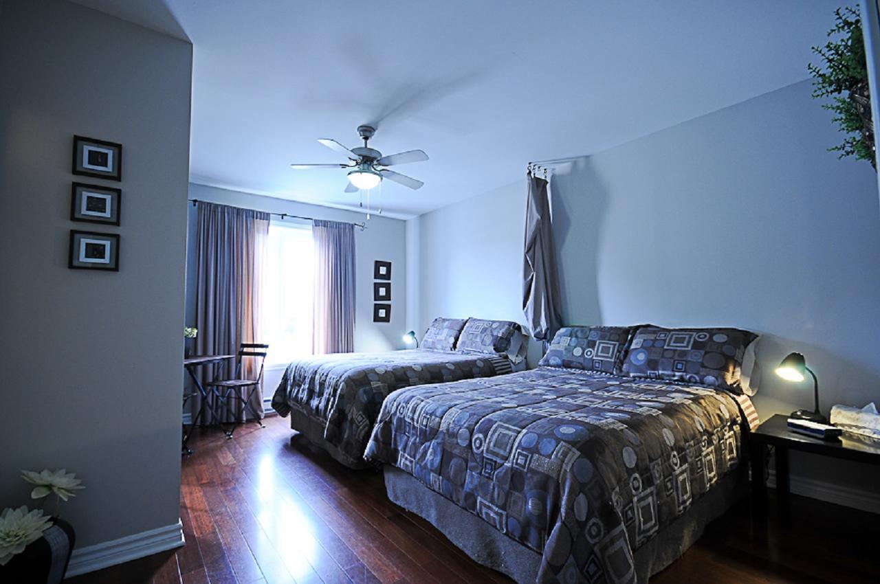 Auberge Le Voyageur Mont-Tremblant Bagian luar foto