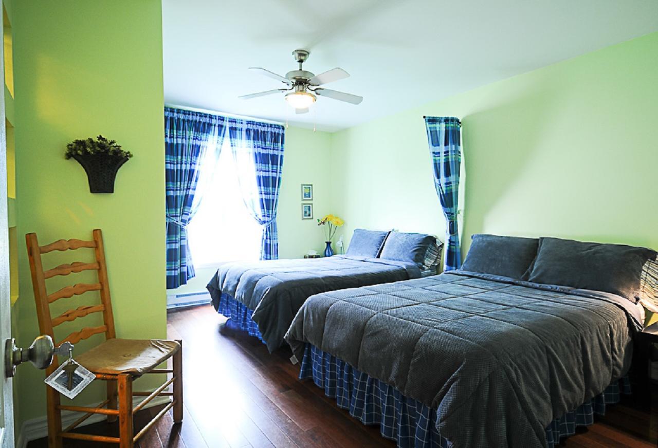 Auberge Le Voyageur Mont-Tremblant Bagian luar foto